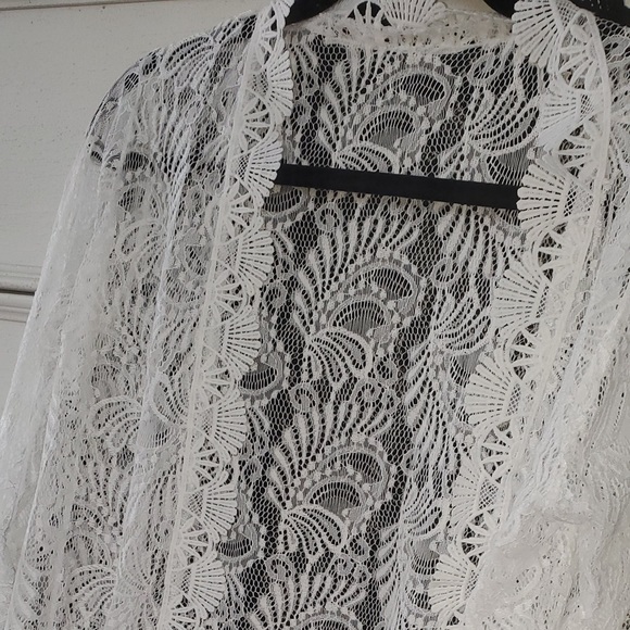 🔥Sale🔥White lace swim coverup - Picture 10 of 10